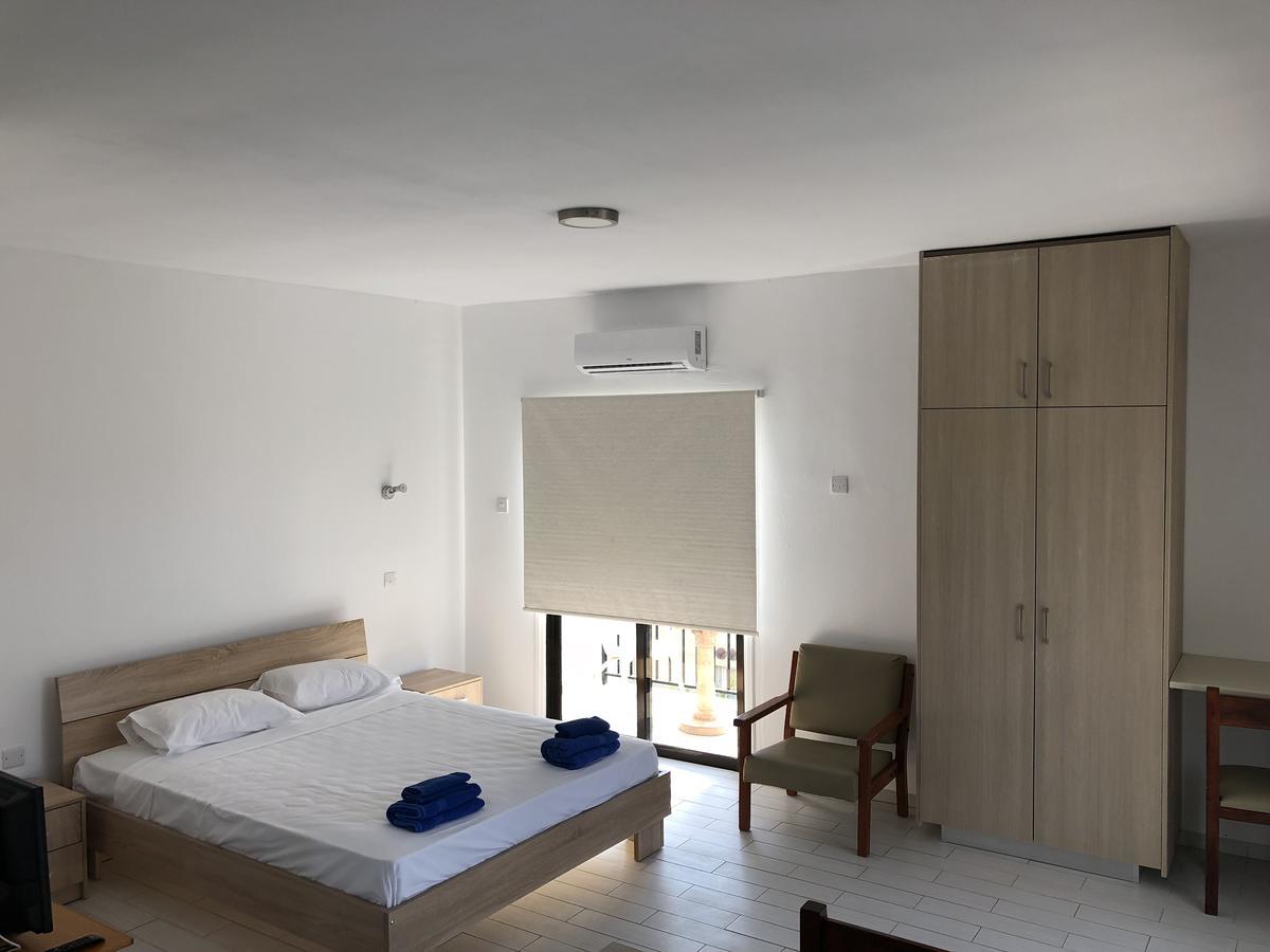 Kasapis Apts Larnaca Eksteriør billede